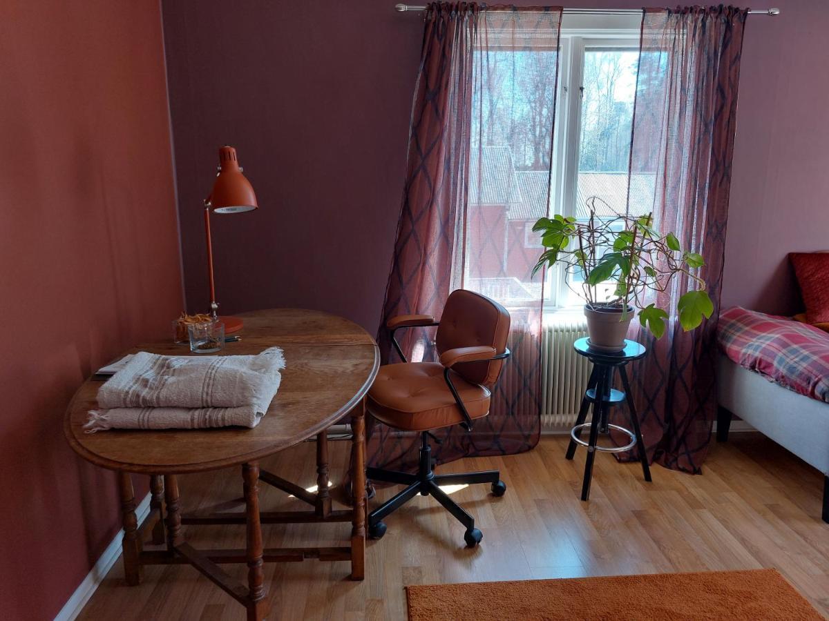 Pensjonat Flora Dekor Gaestgard, Lenagarden Alingsås Zewnętrze zdjęcie